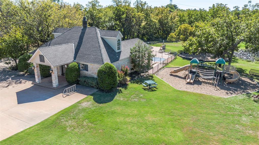 3608 Equestrian Court Property Photo 41