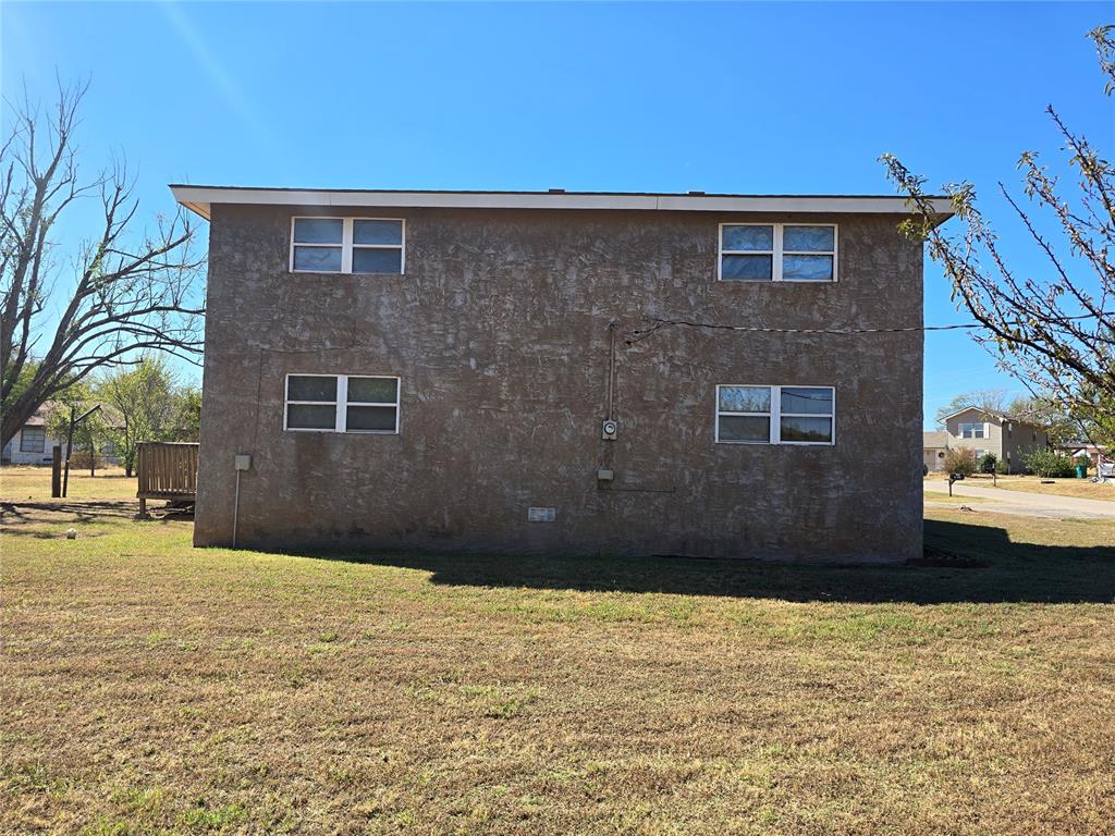 2900 Se 57th Street Property Photo 3