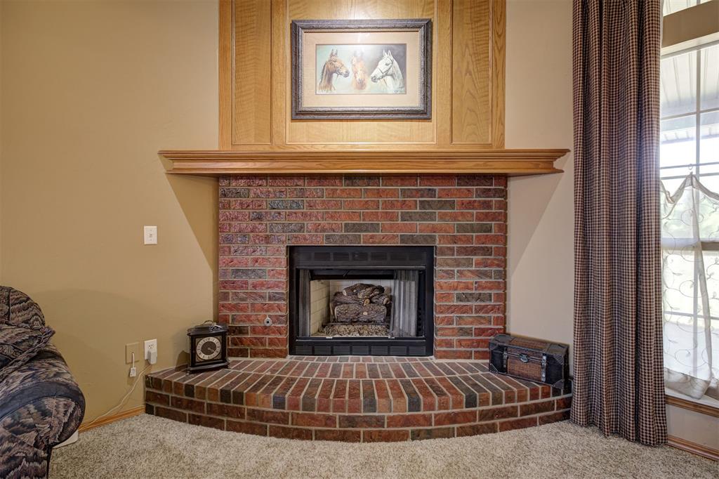 3007 Ne Winding Creek Lane Property Photo 8