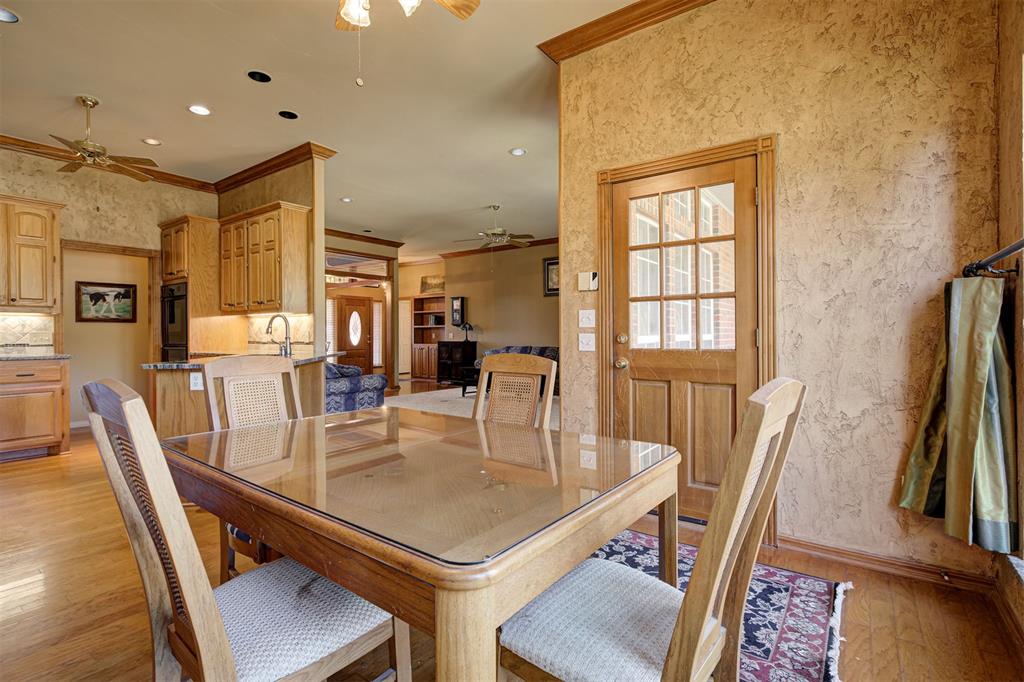 3007 Ne Winding Creek Lane Property Photo 12