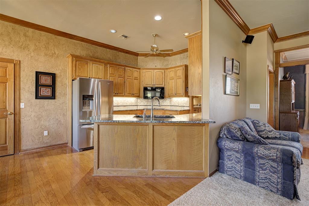 3007 Ne Winding Creek Lane Property Photo 13