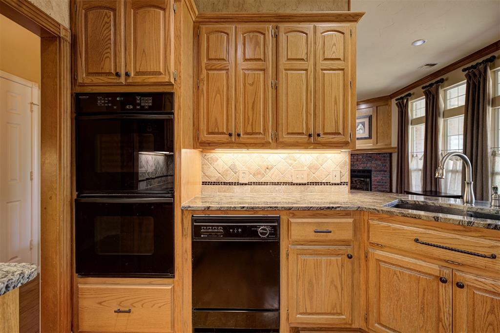3007 Ne Winding Creek Lane Property Photo 15
