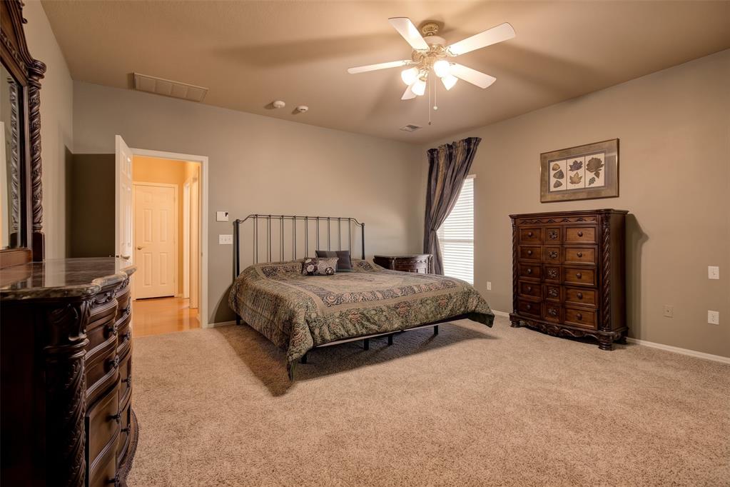 3007 Ne Winding Creek Lane Property Photo 21