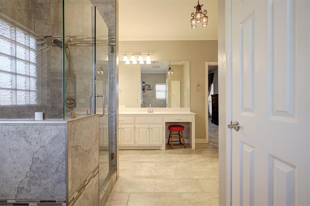 3007 Ne Winding Creek Lane Property Photo 26
