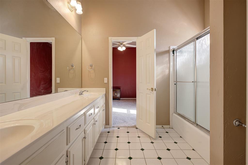 3007 Ne Winding Creek Lane Property Photo 31