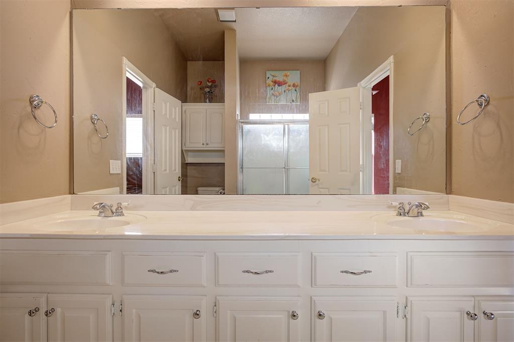 3007 Ne Winding Creek Lane Property Photo 33