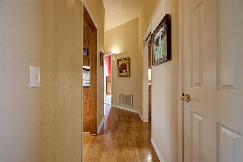 3007 Ne Winding Creek Lane Property Photo 36