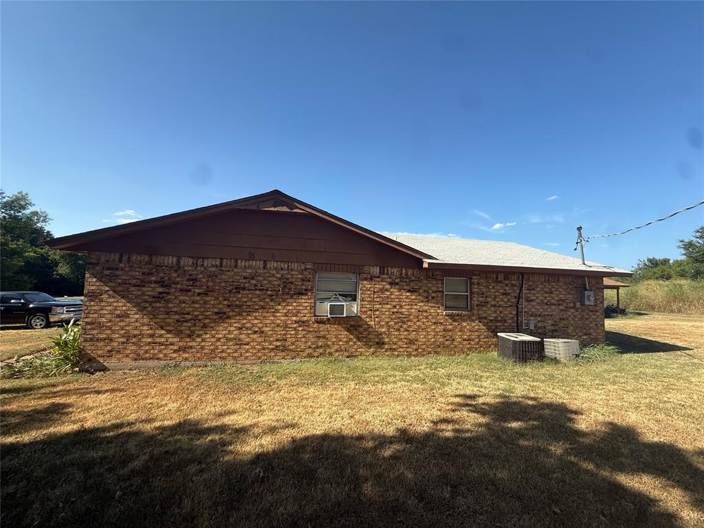 9050 N Triple X Road Property Photo 3