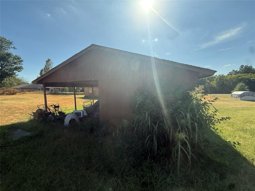 9050 N Triple X Road Property Photo 10