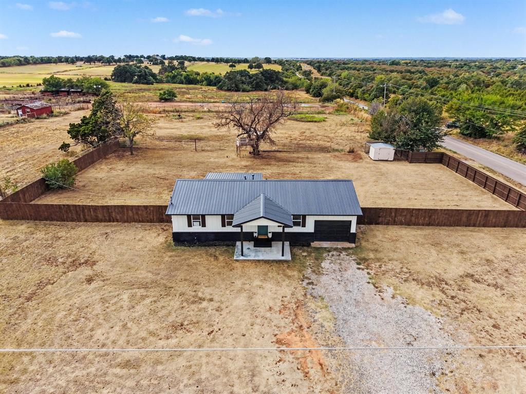 9209 S Sooner Road Property Photo 3