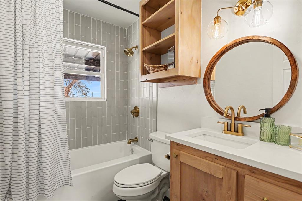 9209 S Sooner Road Property Photo 12
