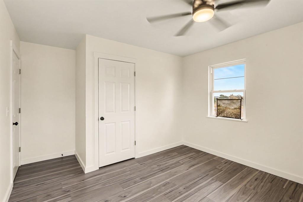 9209 S Sooner Road Property Photo 13