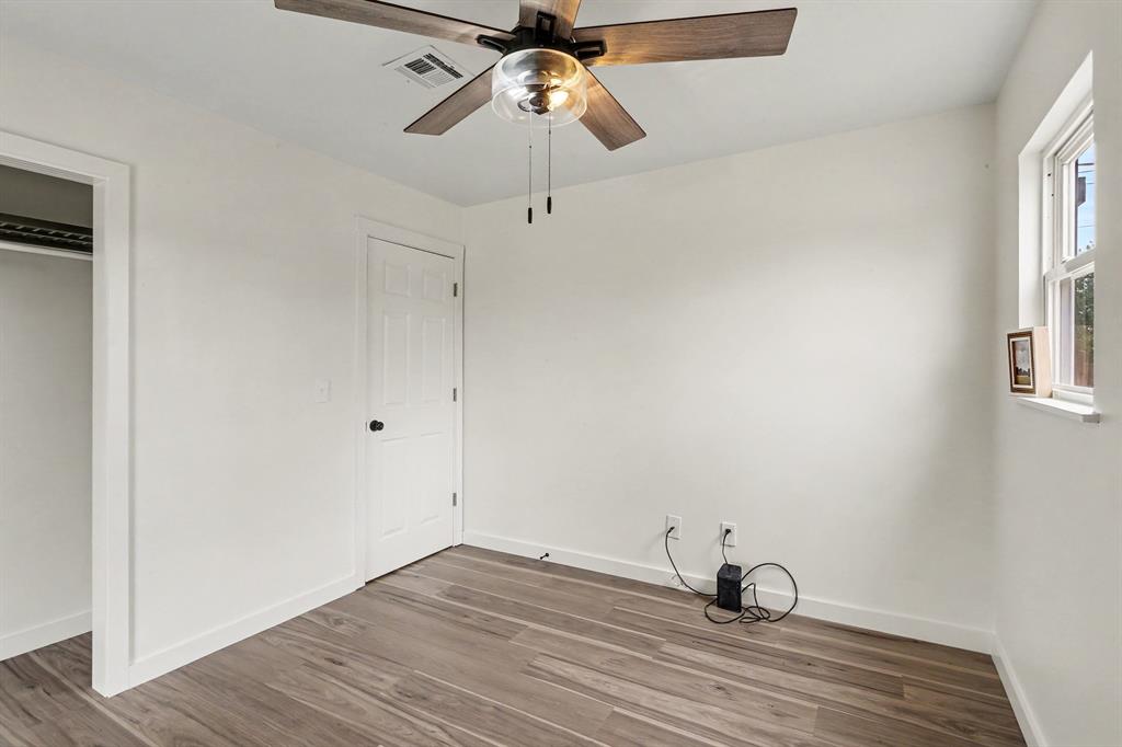 9209 S Sooner Road Property Photo 15