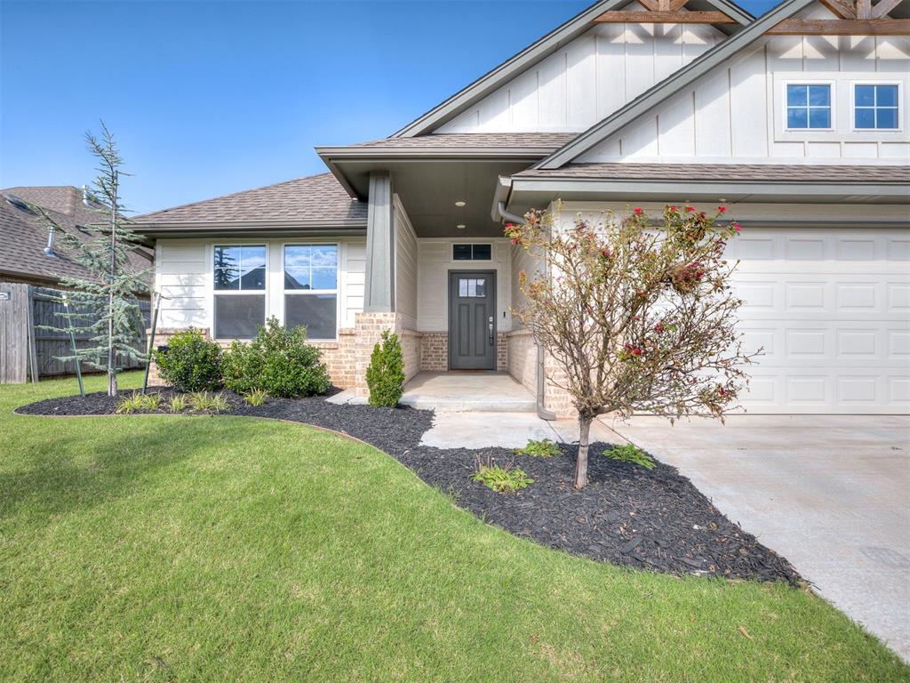 14905 Adelaide Lane Property Photo 3