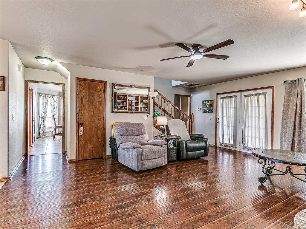 10025 Southern Creek Drive Property Photo 9