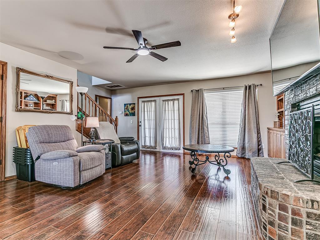 10025 Southern Creek Drive Property Photo 10