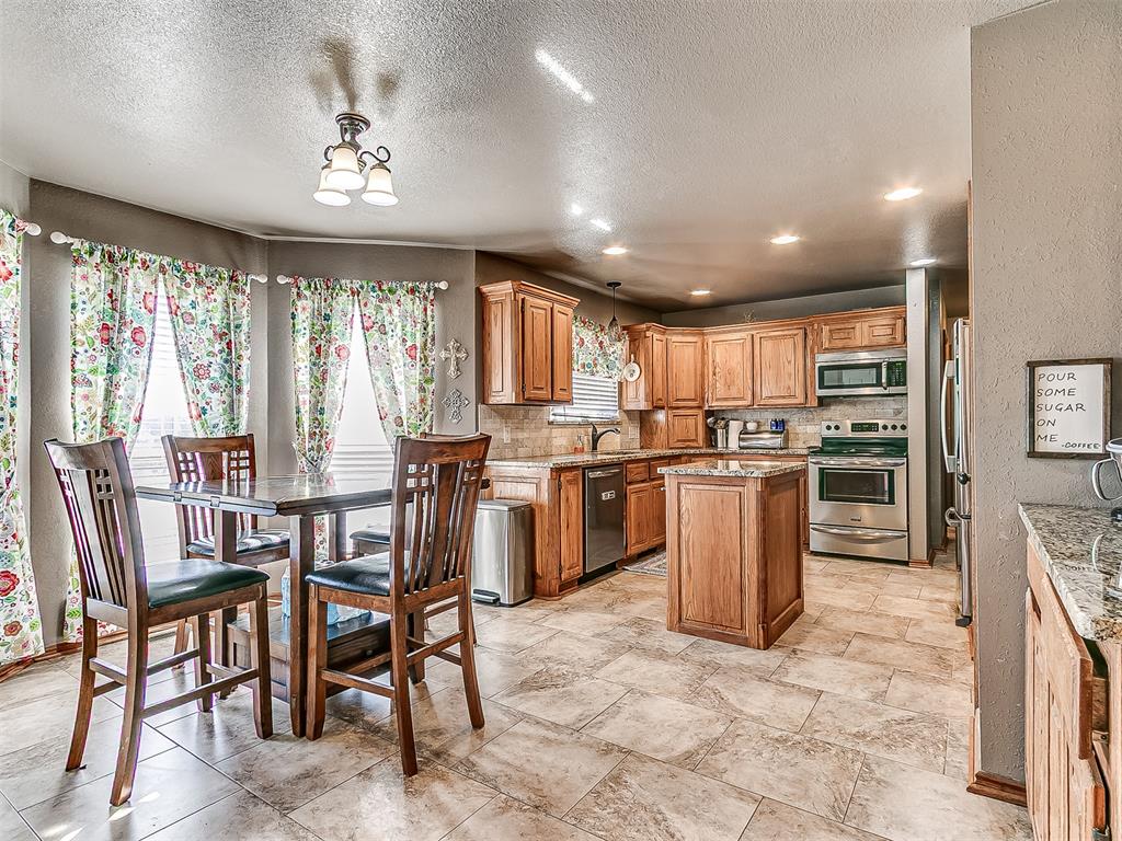 10025 Southern Creek Drive Property Photo 16