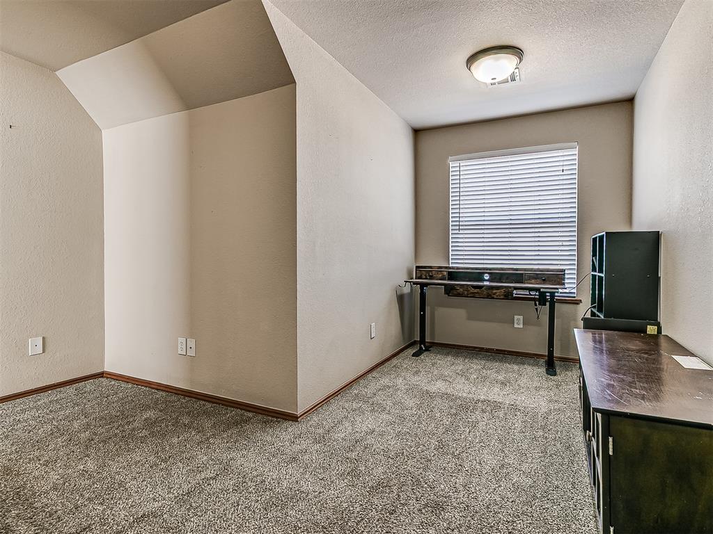 10025 Southern Creek Drive Property Photo 33