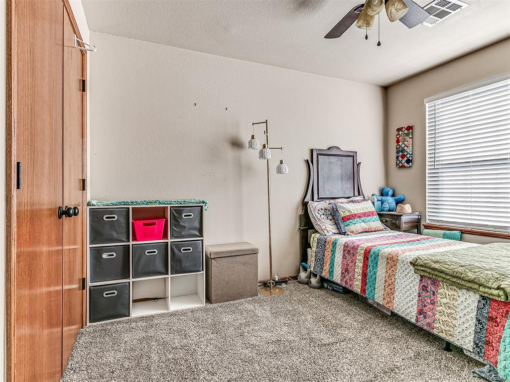 10025 Southern Creek Drive Property Photo 35