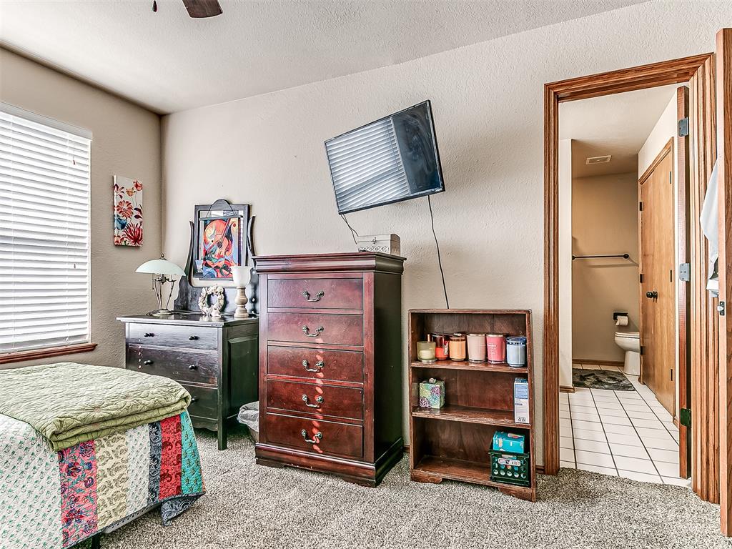 10025 Southern Creek Drive Property Photo 36