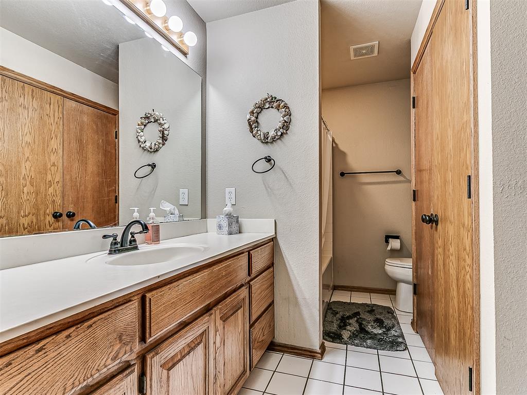 10025 Southern Creek Drive Property Photo 38