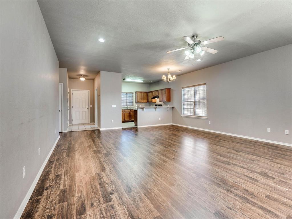 6804 Old Glory Lane Property Photo 4