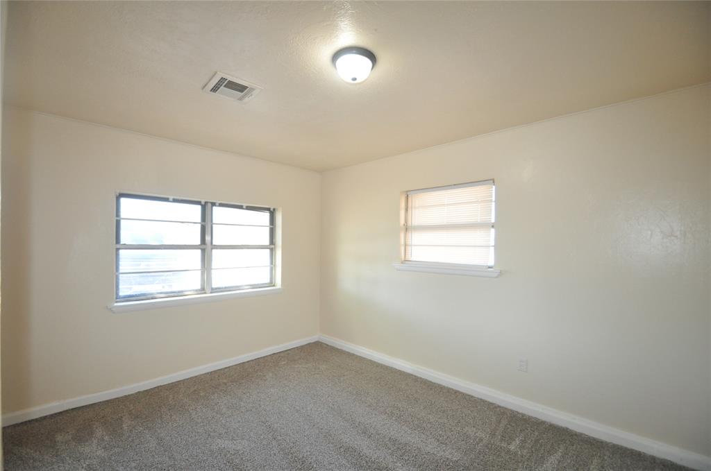 702 N Nail Parkway Property Photo 11