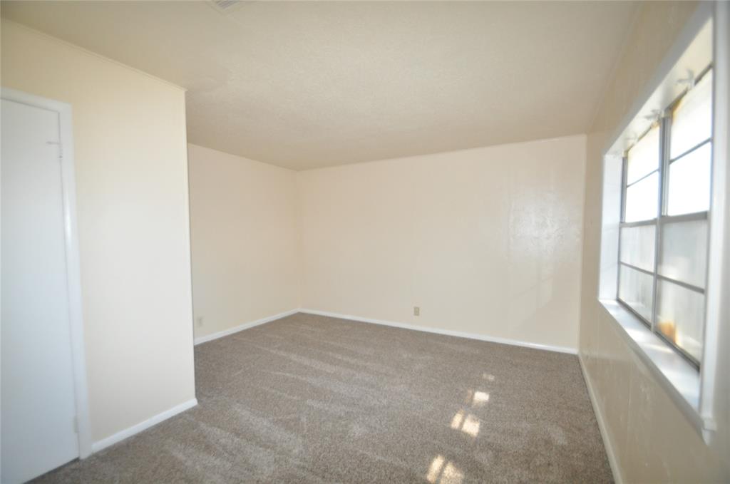 702 N Nail Parkway Property Photo 15