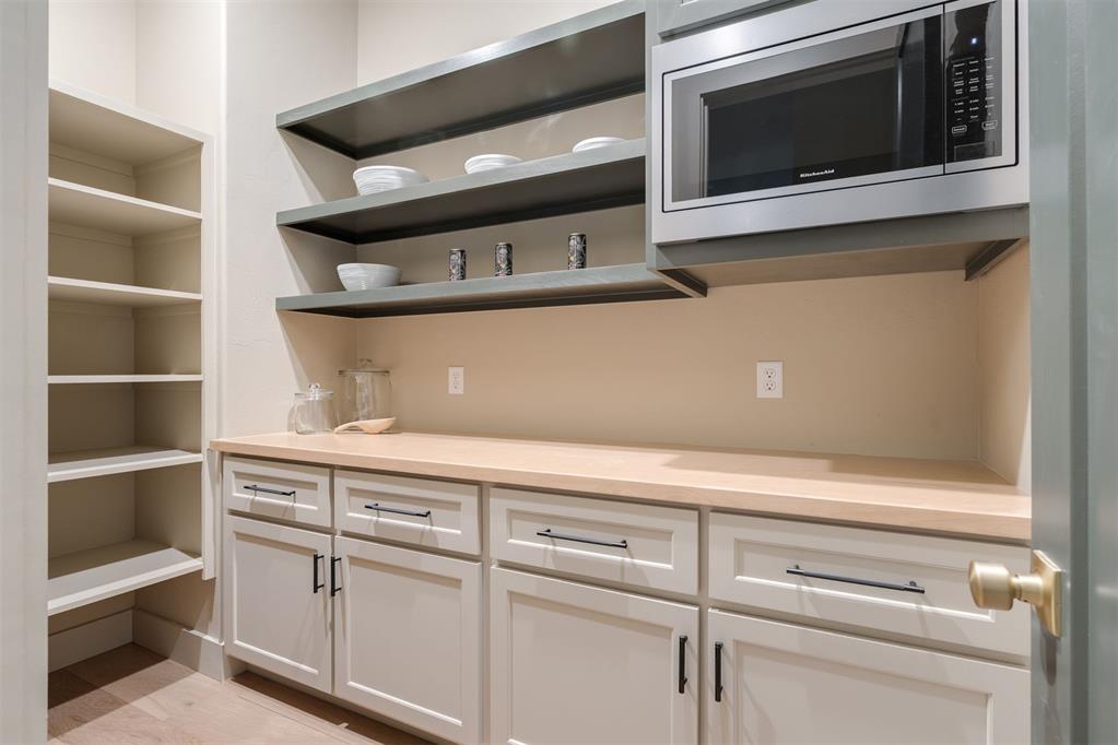 7325 Skipping Stone Drive Property Photo 15
