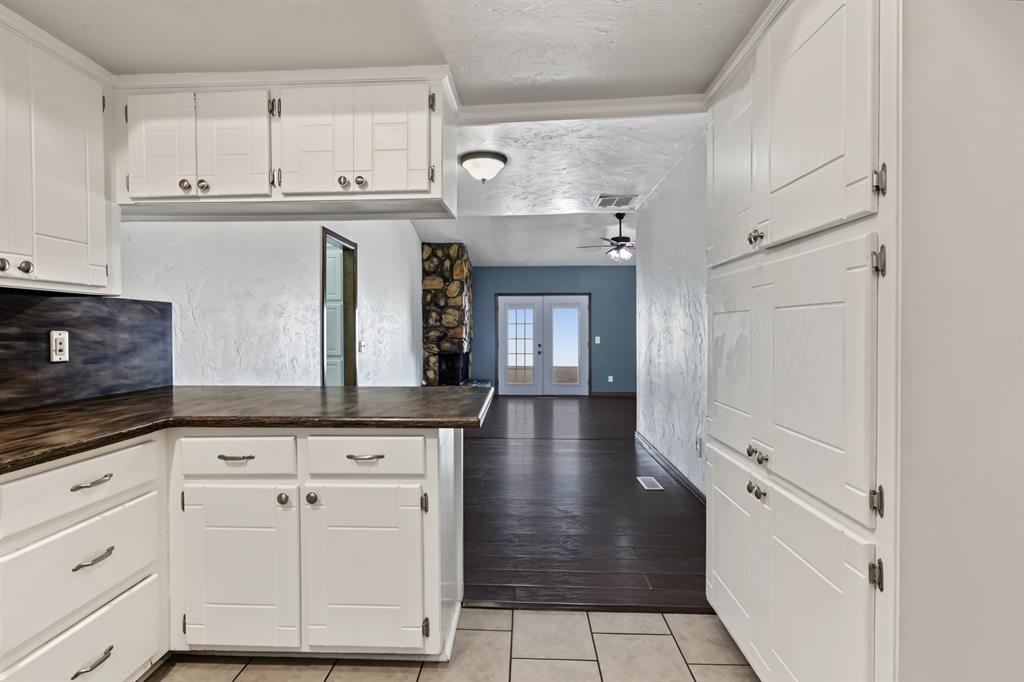 13513 Country Place Property Photo 10