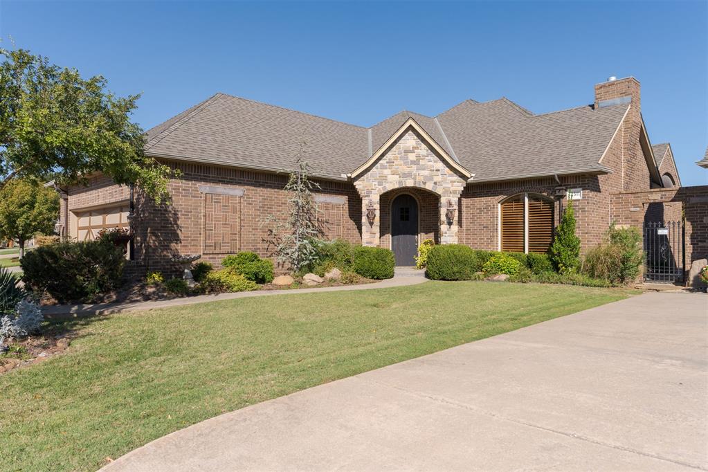 2511 Island Drive Property Photo 1