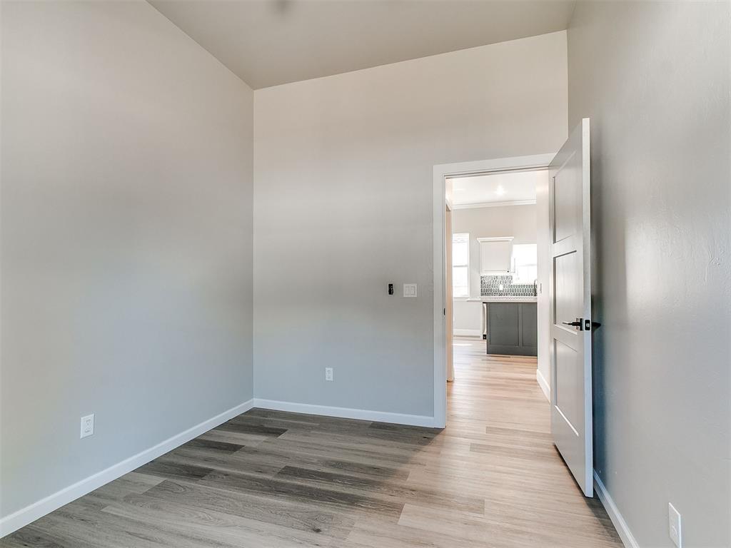 4704 Nw 16th Place Property Photo 11