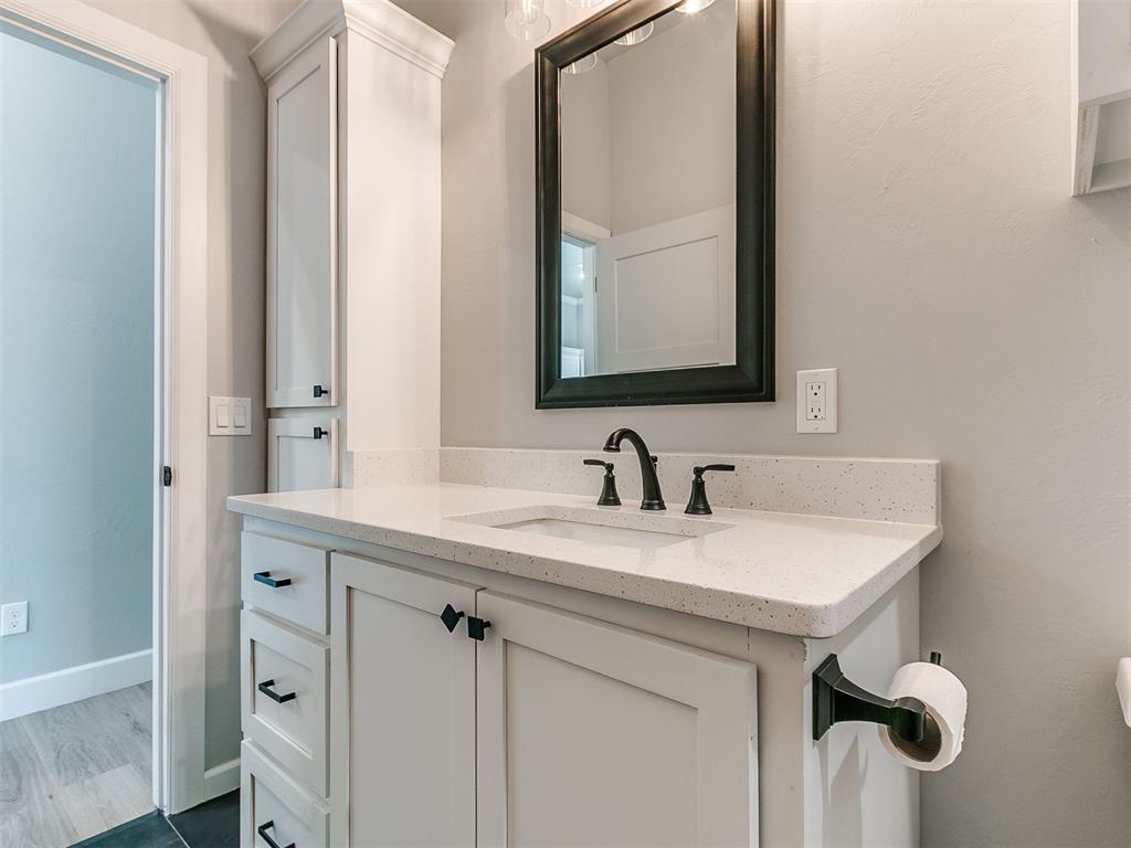 4704 Nw 16th Place Property Photo 19