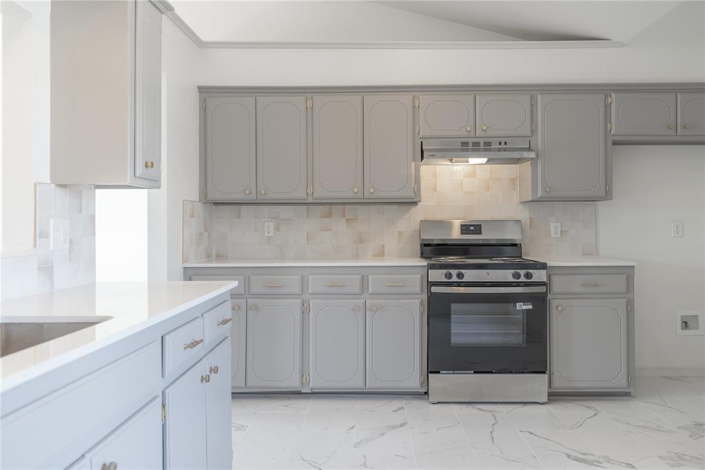 1204 Sw 133rd Street Property Photo 12
