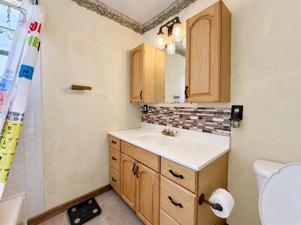 21605 E Eighth Street Property Photo 5