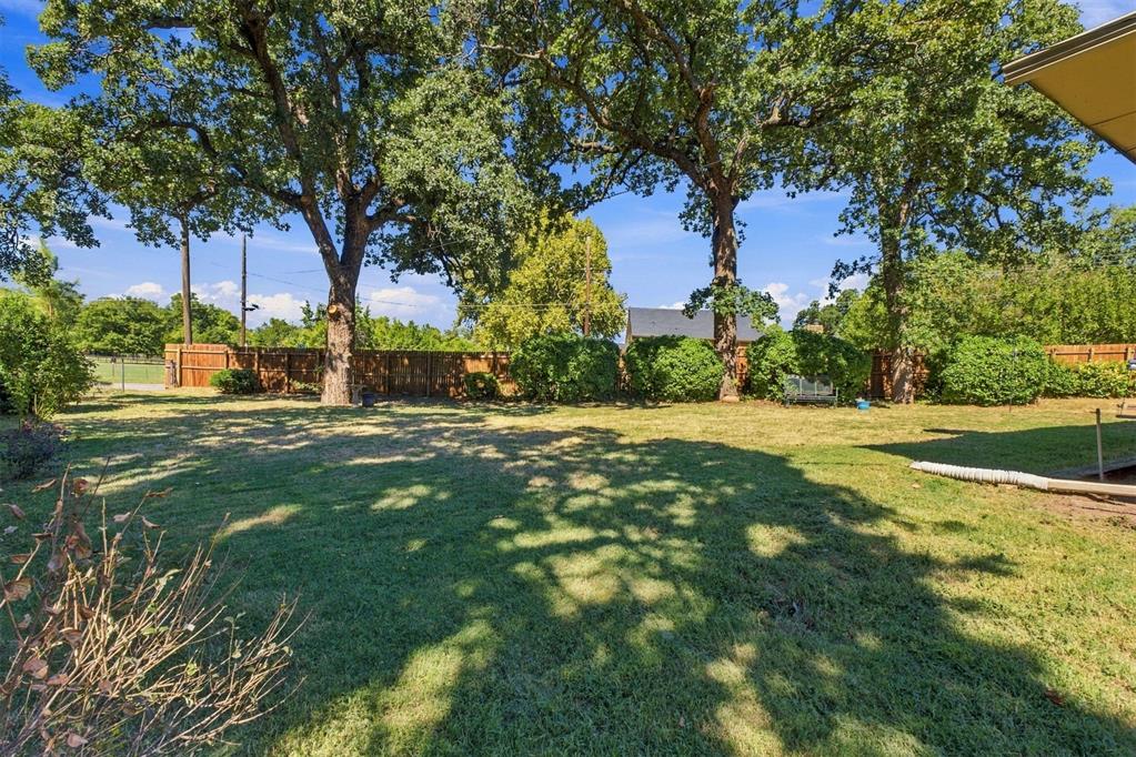 8225 Golden Oaks Road Property Photo 30