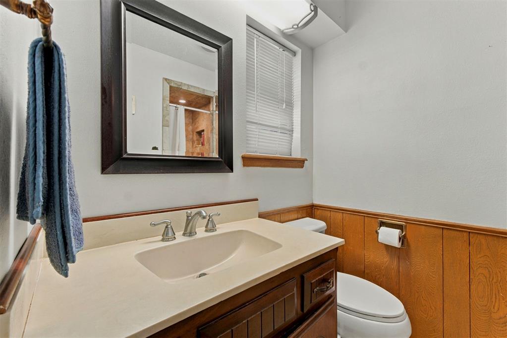 8225 Golden Oaks Road Property Photo 38