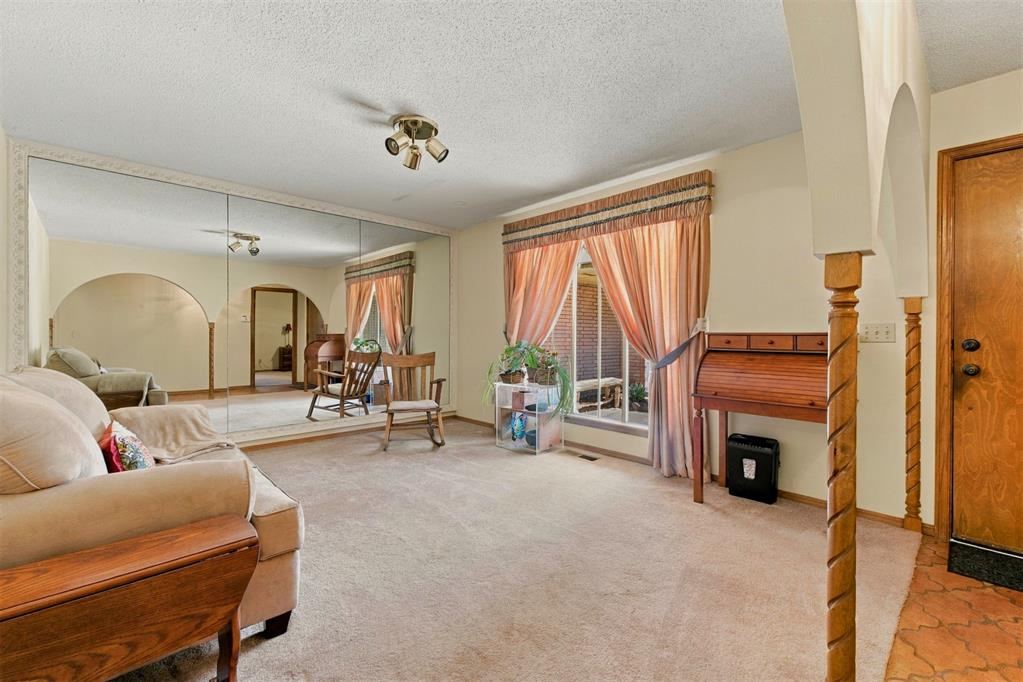 8225 Golden Oaks Road Property Photo 41