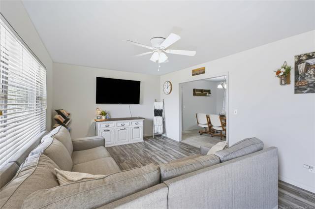 1230 Van Drive Property Photo 6