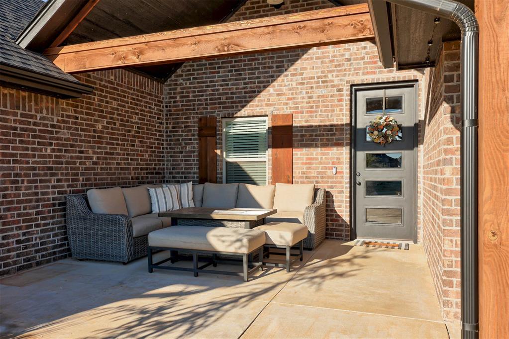 10801 Highland Drive Property Photo 4