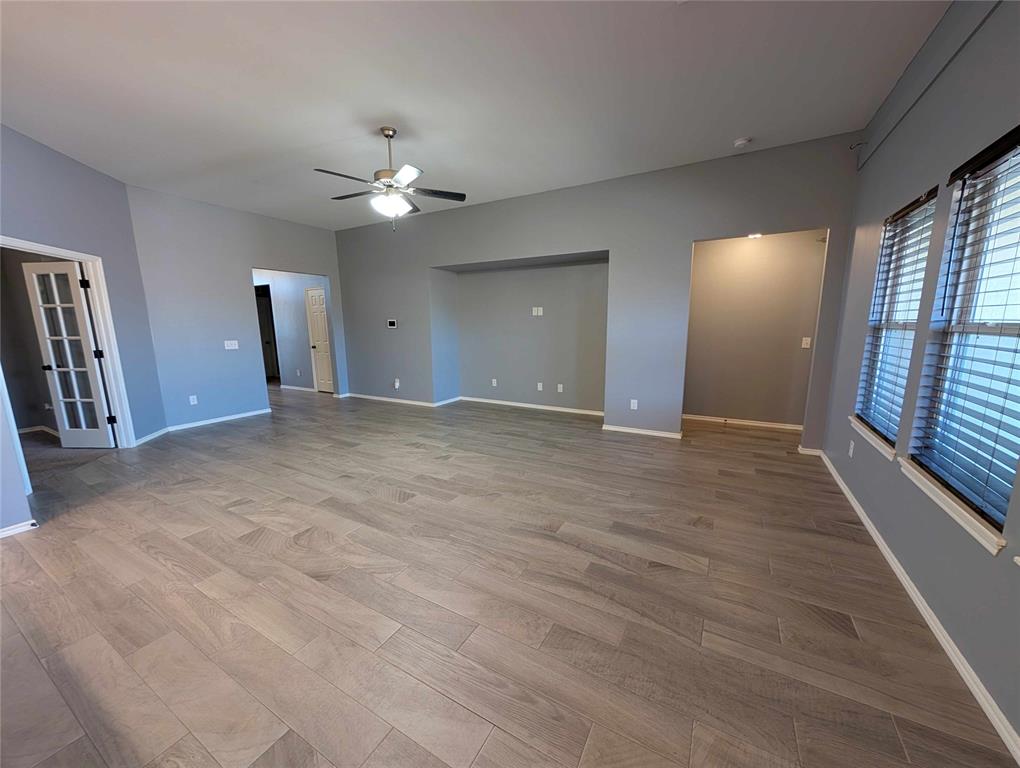 6801 Nw 155th Street Property Photo 5