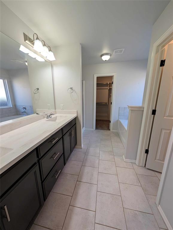 6801 Nw 155th Street Property Photo 12
