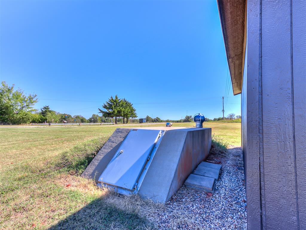 343764 E 860 Road Property Photo 45
