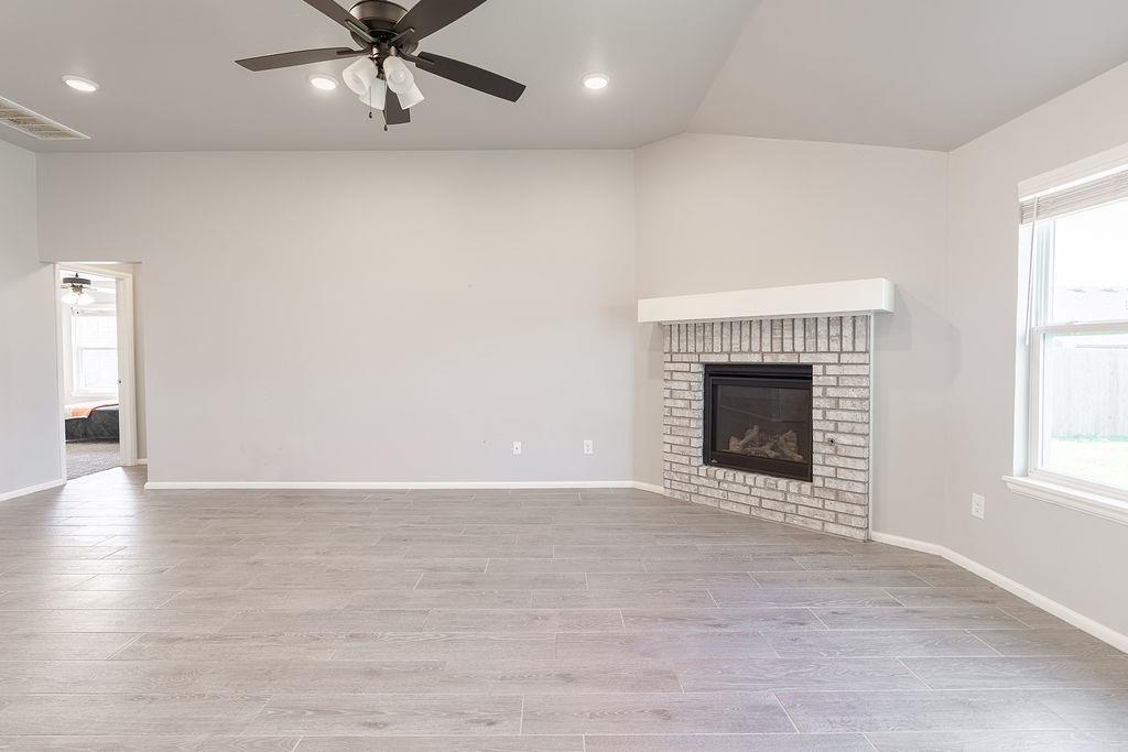 401 Nest Drive Property Photo 13