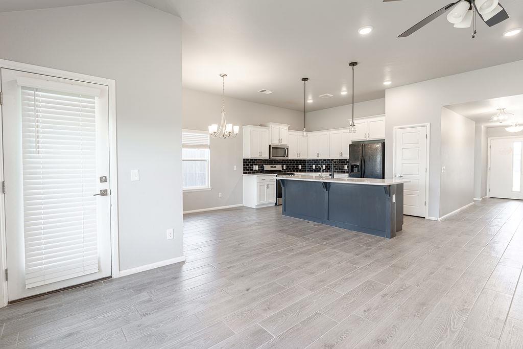 401 Nest Drive Property Photo 14
