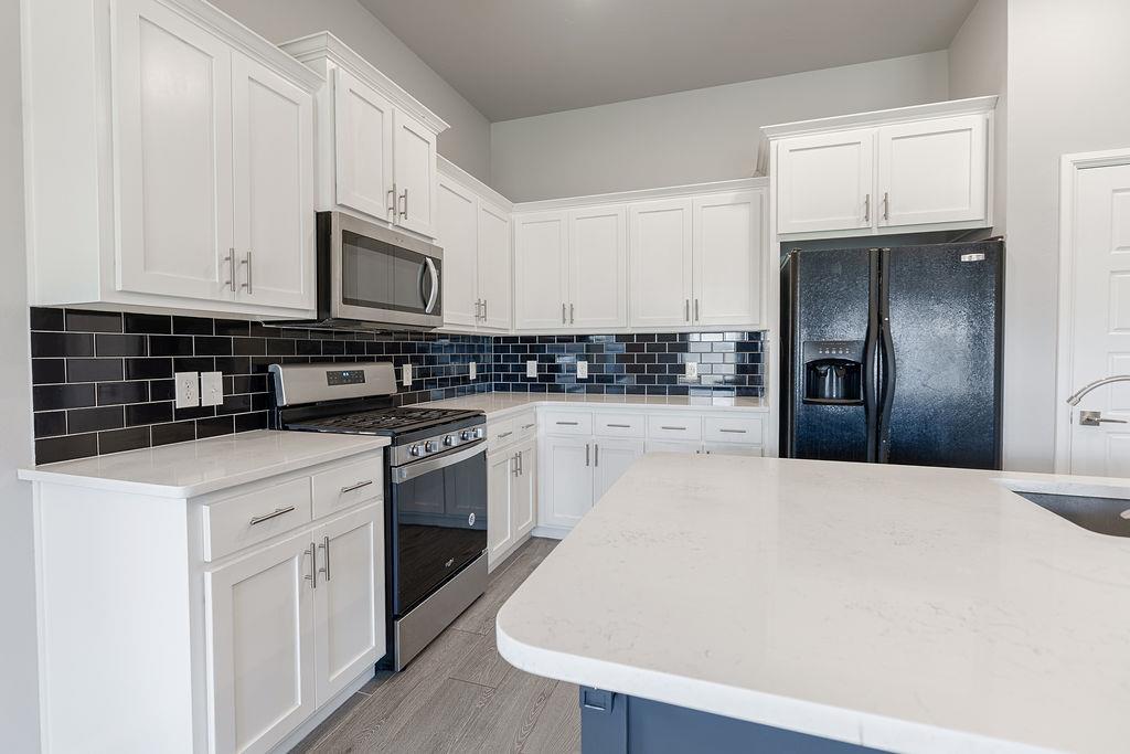 401 Nest Drive Property Photo 18