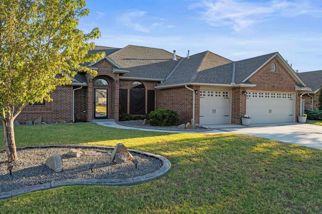 11616 Royal Coach Drive Property Photo 1