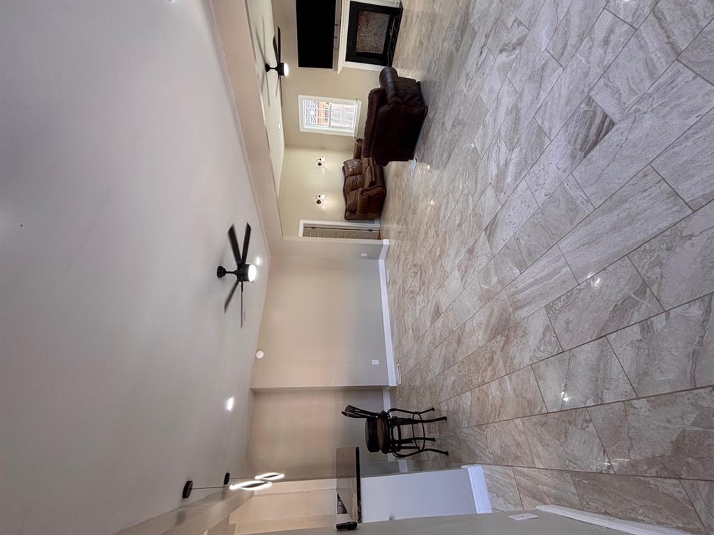 1812 Nw 23rd Street Property Photo 5