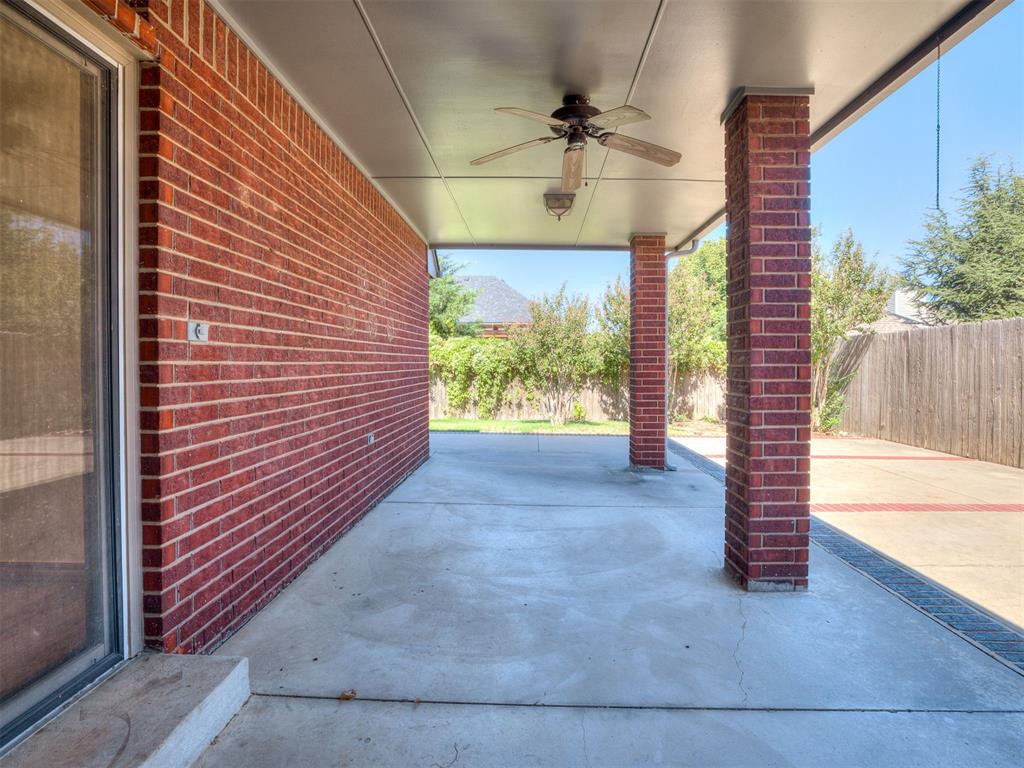 802 Hampton Court Property Photo 38
