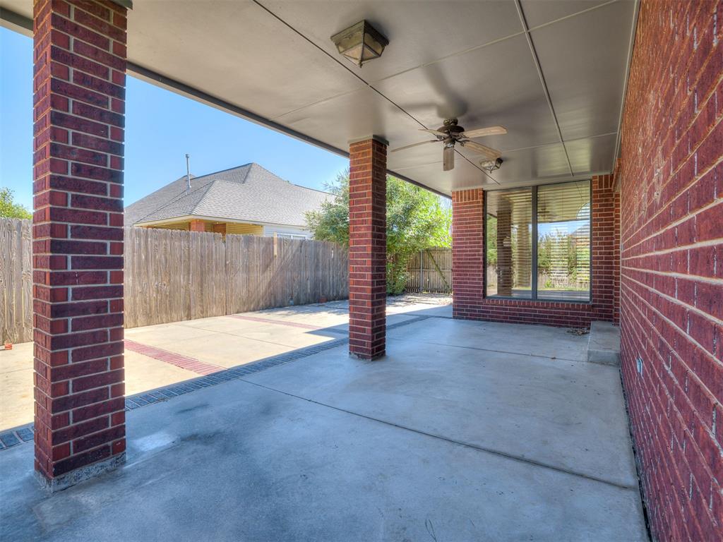 802 Hampton Court Property Photo 40